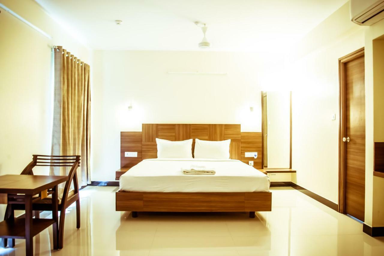 The Pioneer Hotel Visakhapatnam Exterior photo